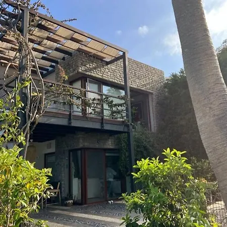 Tuerkbuekue Menegic Evi