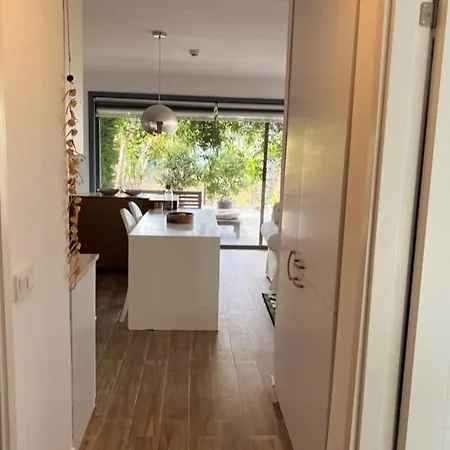 Tuerkbuekue Menegic Evi Apartment