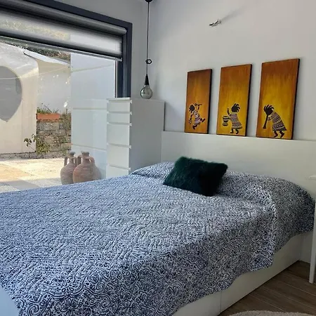 Tuerkbuekue Menegic Evi Apartment